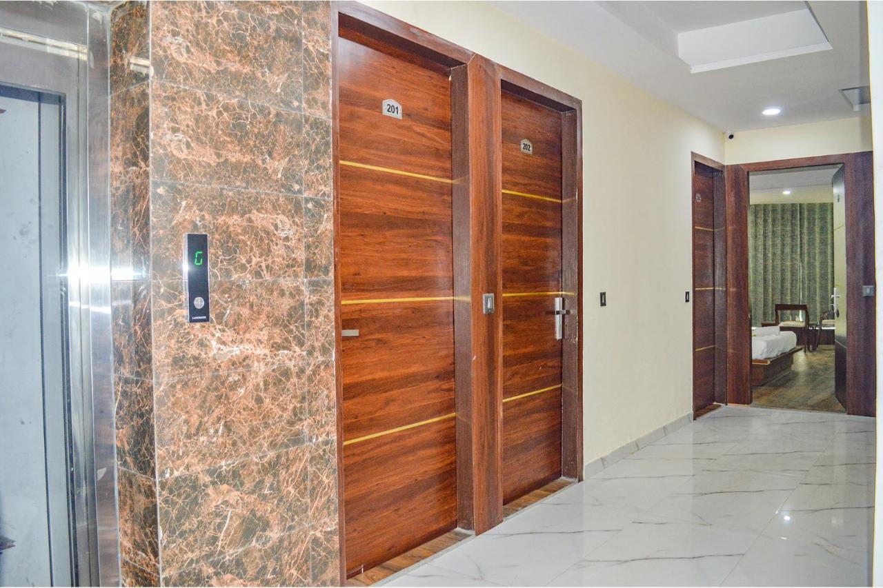 Fabhotel The Golf Inn Noida Zewnętrze zdjęcie